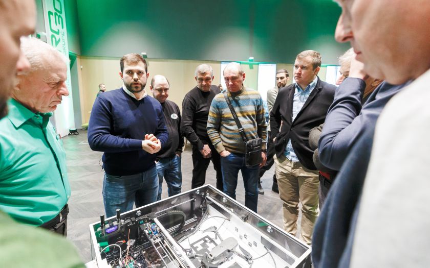 
Žemės ūkio ateitis: autonominės mašinos, bepiločiai orlaiviai ir mokslu paremti sprendimai                