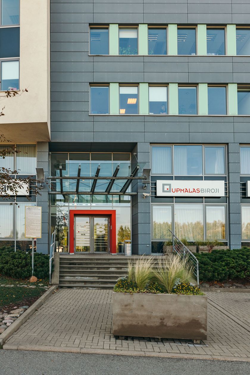 Biurų pastate „Upmalas“ išnuomotos modernios 4000 kv. m patalpos Latvijos Valstybės policijos darbui
