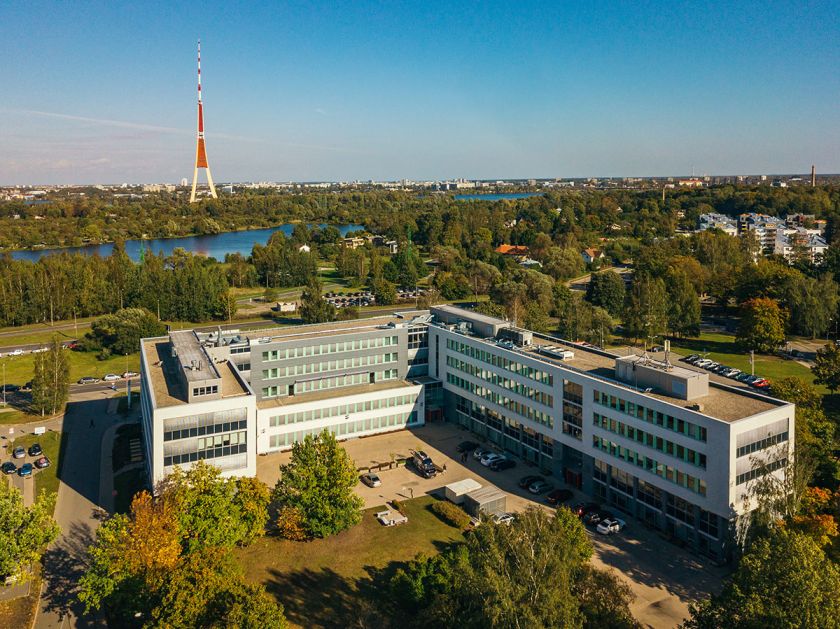 Biurų pastate „Upmalas“ išnuomotos modernios 4000 kv. m patalpos Latvijos Valstybės policijos darbui