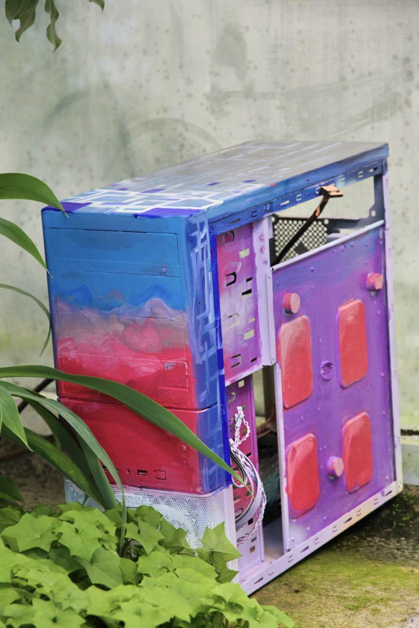 
VDU Botanikos sodo oranžerija tapo meninių eksperimentų erdve                