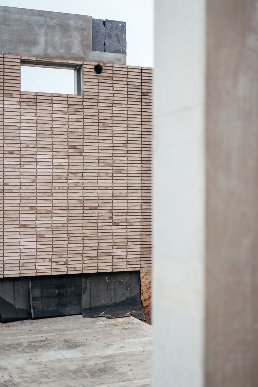 
Nuotraukų galerija iš paukščio skrydžio: kaip atrodo buvusiose molio kasyklose kylantis verslo centras                