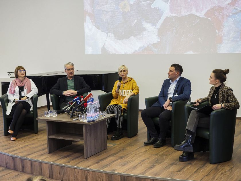 
Su onkologine liga kovojusi Rasa:  „Sugalvojau, kad doktorantūros nebus, bet bus daktarantūra“                