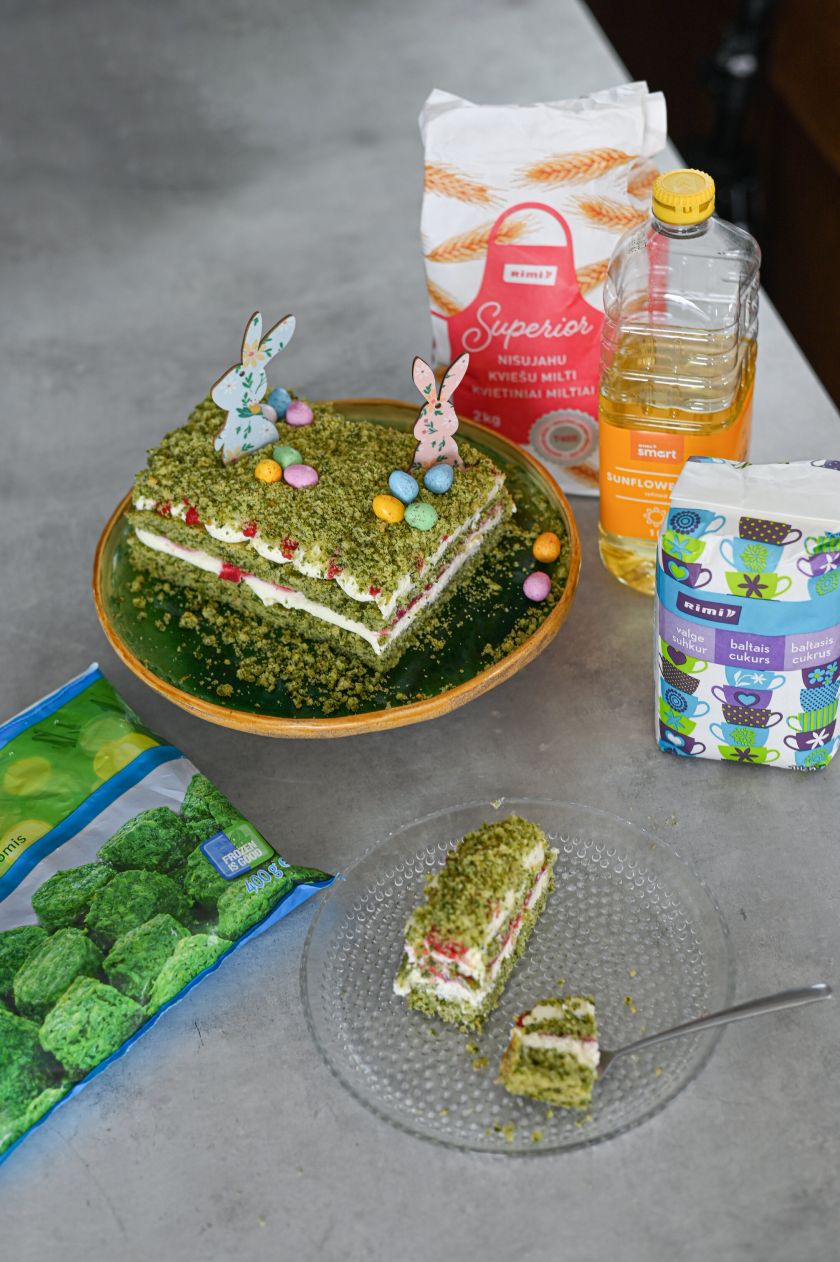 
Ir jūsų vaikai nemėgsta špinatų? Žalias L. Rimgailės Velykų pyragas su zuikučiais ištirpdys mažųjų širdis                