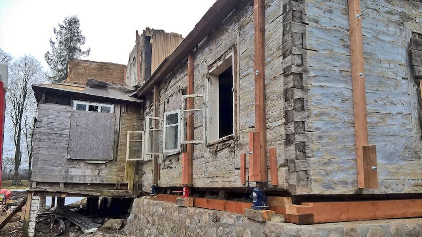 
Po tvarkybos darbų senojoje Trakų  klebonijoje įsikūrė galerija                