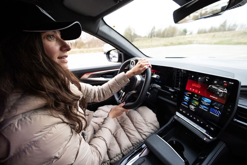 
Ekspertės patarimas naujokėms: slalome svarbiausia – ne „padangų cypinimas“                