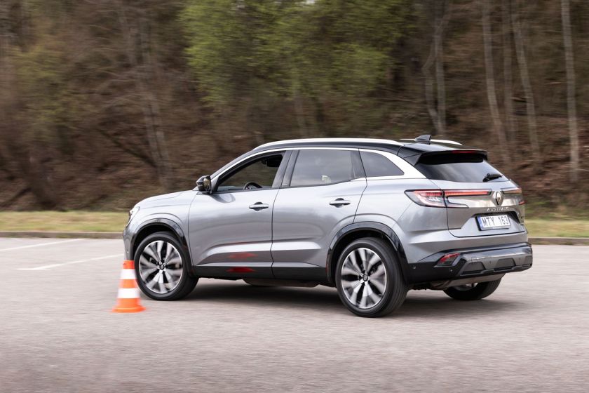 
Ekspertės patarimas naujokėms: slalome svarbiausia – ne „padangų cypinimas“                