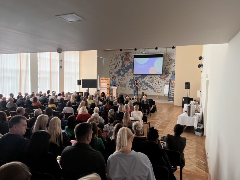 
EdTech centro nemokami seminarai apie švietimo technologijas subūrė per 1300 pedagogų bei švietimo bendruomenės atstovų                