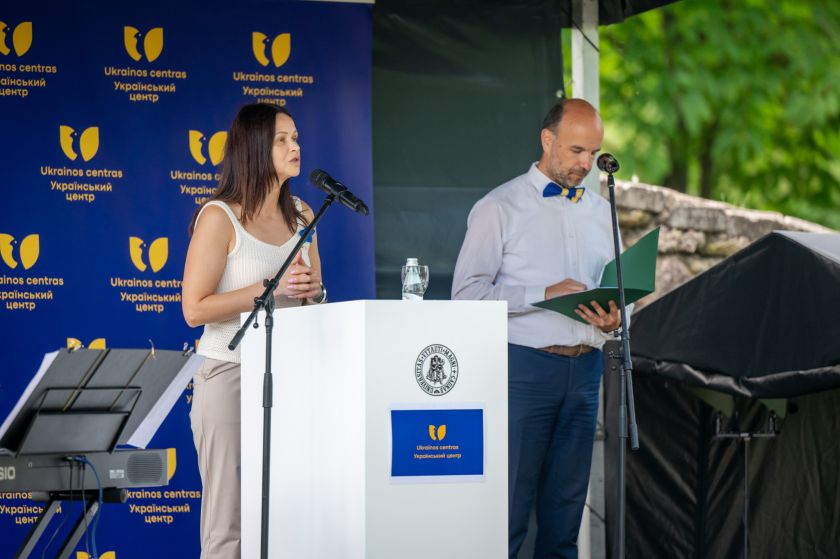 
Ukrainos pirmoji ponia O. Zelenska: VDU Ukrainos centras sugrąžina galimybes, kurias atėmė rusai, ir prideda naujų                