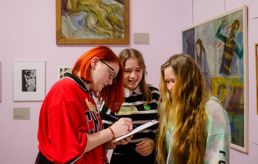 MO muziejaus ir Britų tarybos projektas tautinių mažumų mokyklos moksleivius padrąsino kalbėti lietuviškai