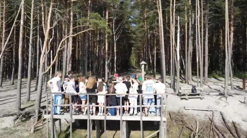 
Vaikas nenori važiuoti į vasaros stovyklą – ką daryti                