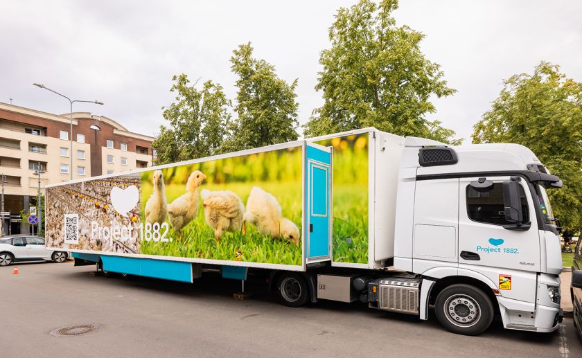 
Pirmą kartą Lietuvoje – mobili paroda, vaizduojanti Europos ūkiuose laikomų gyvūnų sąlygas                