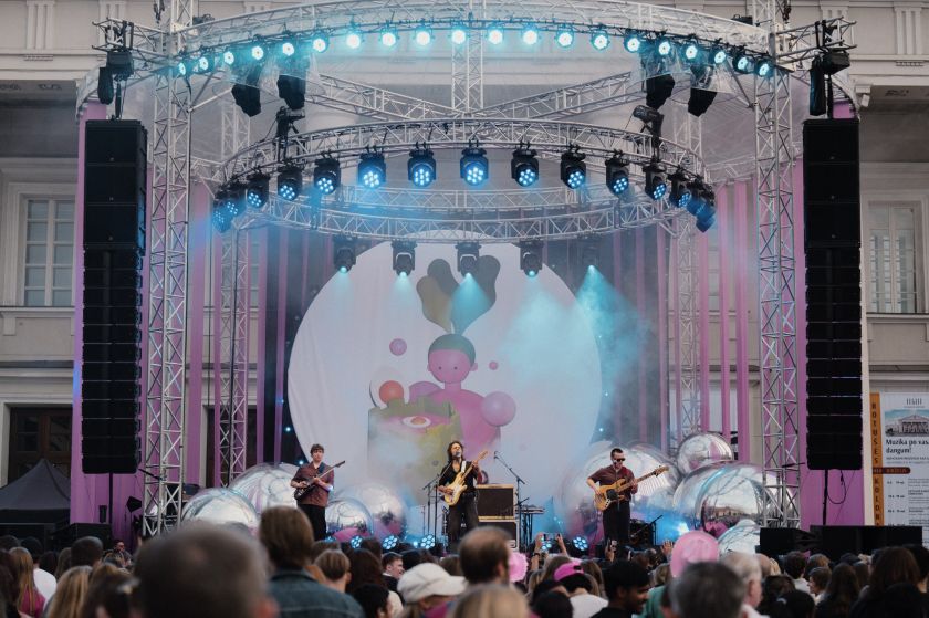 Savaitgalį praūžęs Vilniaus šaltibarščių festivalis ne tik rožine spalva nudažė miestą, bet ir atrėmė Rygos iššūkį