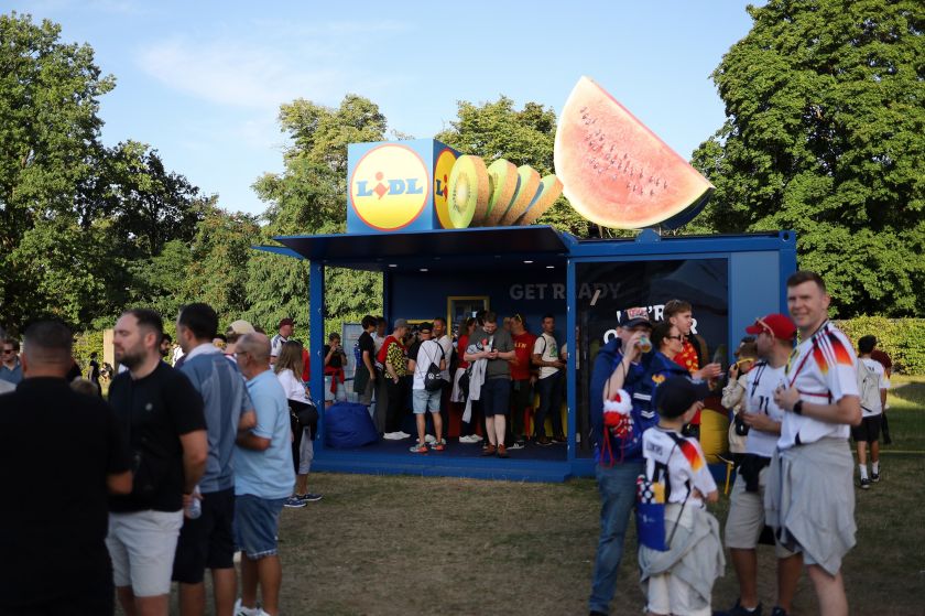 
Iš Europos futbolo čempionato sugrįžę „Lidl“ konkurso nugalėtojai: „tai gyvenimo įvykis“                