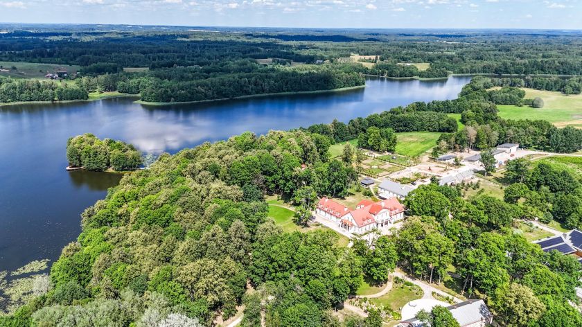 
Karaliaus Mindaugo karūnavimo iškilmės Ilzenbergo dvare                