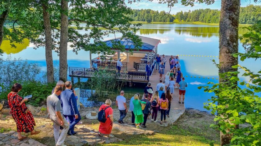 
Karaliaus Mindaugo karūnavimo iškilmės Ilzenbergo dvare                