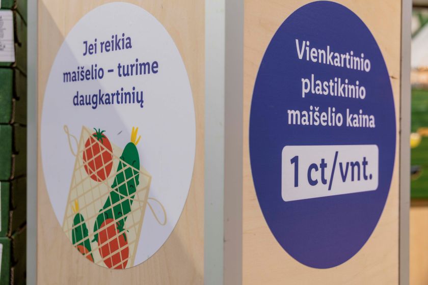 
Metai be nemokamų lengvųjų plastikinių maišelių: 3 iš 4 „Lidl“ klientų apsieina be jų                