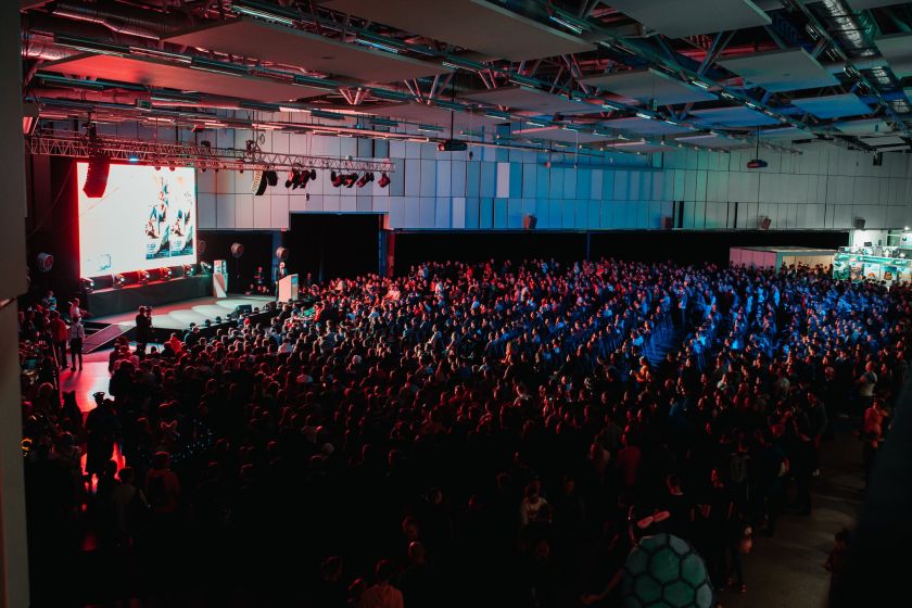 
Analitikų duomenis, 80 proc. vartotojų visame pasaulyje žaidžia kompiuterinius žaidimus   /   Nauji rekordai: kompiuterinius žaidimus žaidžiančių vartotojų skaičius pasaulyje perkopė 80 proc.                