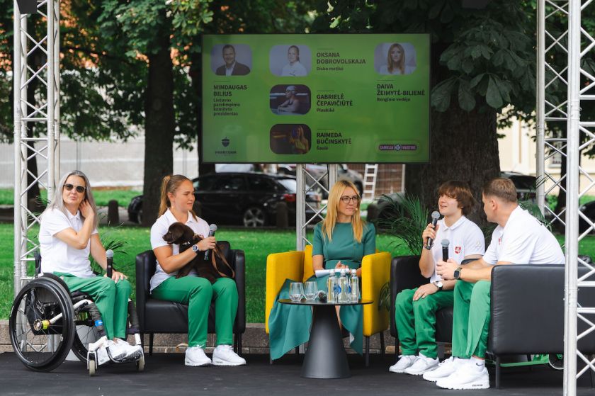 
Į Paryžių išlydėti paralimpiečiai: pasiruošimo žaidynėms užkulisiai ir netikėtos staigmenos                
