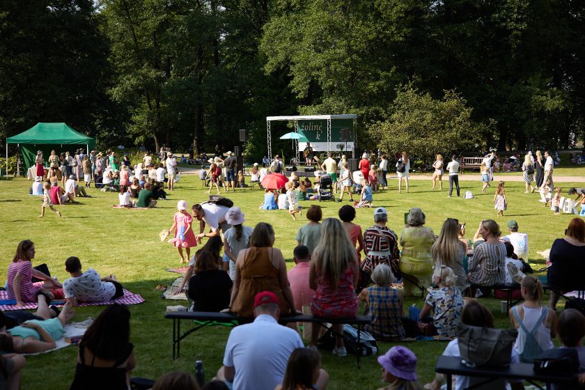 
VU botanikos sode – žolynų pažinimo kelionė: kas laukia „Žolinėk’ 24“ programoje?                