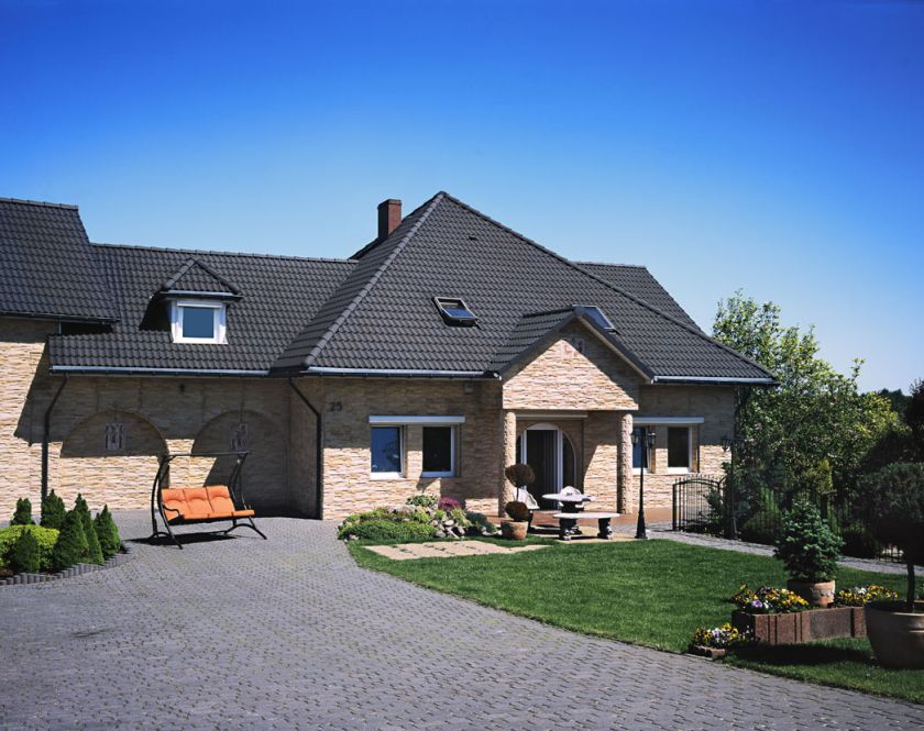 
Kiauras stogas: ekspertas išaiškino pagrindines priežastis, kodėl vanduo prasiskverbia pro stogą                