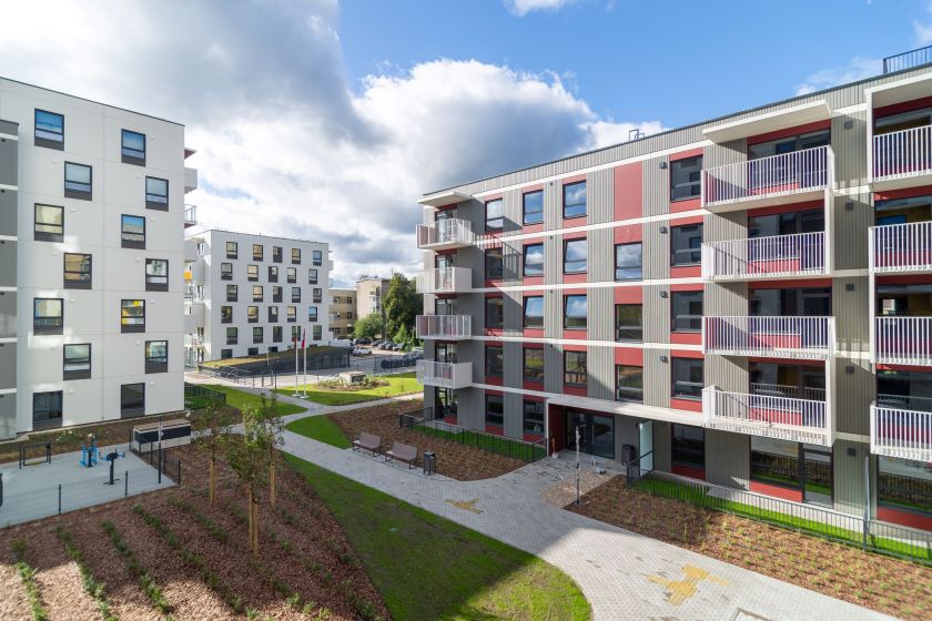 
„EIKA“: būsto rinka nepaiso sezoniškumo – liepos mėnesį 13 proc. daugiau pardavimų nei birželį                