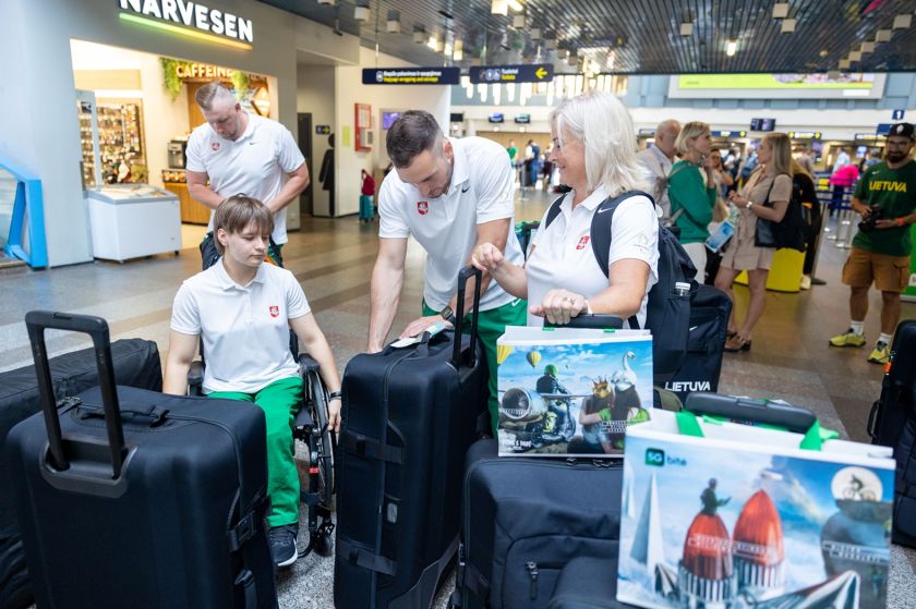
Vilniaus oro uoste – paralimpiečių išlydėtuvės į Paryžiaus vasaros žaidynes                
