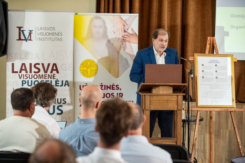 
Konferencija Šiluvoje: diskusija apie dorybes ir nacionalinį saugumą                