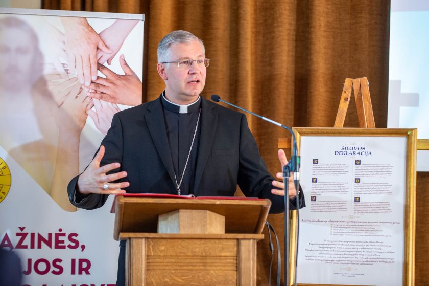 
Konferencija Šiluvoje: diskusija apie dorybes ir nacionalinį saugumą                