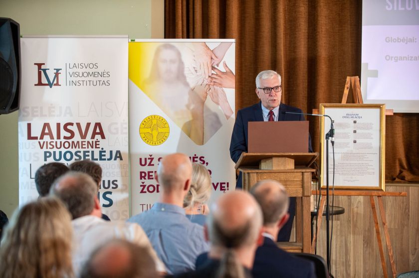 
Konferencija Šiluvoje: diskusija apie dorybes ir nacionalinį saugumą                