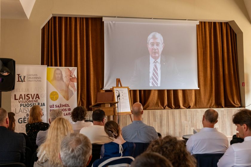 
Konferencija Šiluvoje: diskusija apie dorybes ir nacionalinį saugumą                