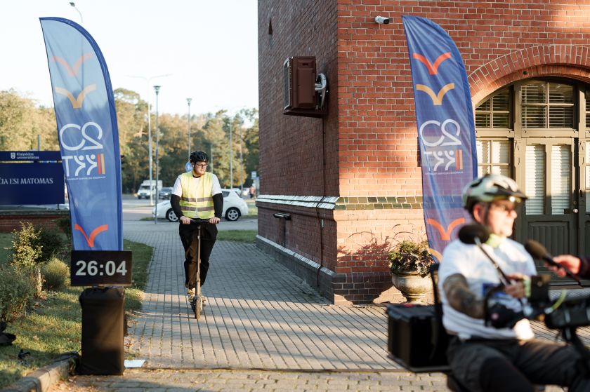 
Studentų lenktynės: 16-tą kartą atliktas eksperimentas                