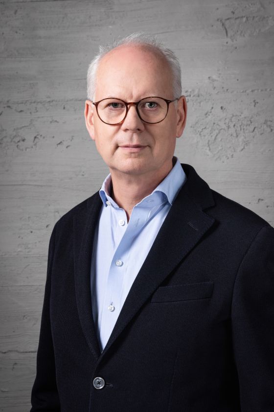 
Važiuoti automobiliu galėtumėte perpus pigiau: ekspertas įvardijo pagrindines vairuotojų daromas klaidas                