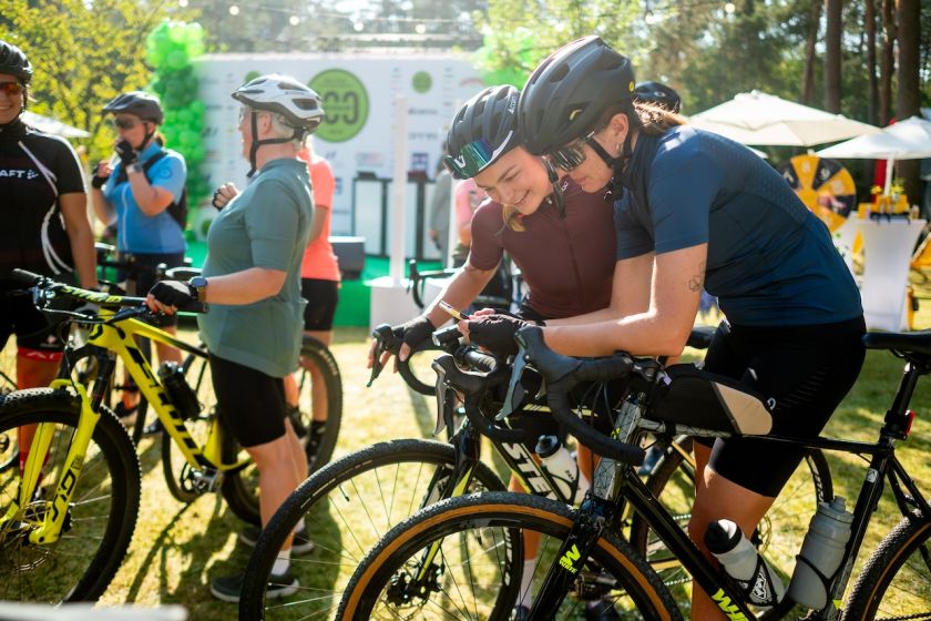 
Pasaulinio labdaringo 100 km važiavimo dviračiais renginyje – rekordinis kiekis Lietuvos dviratininkių                