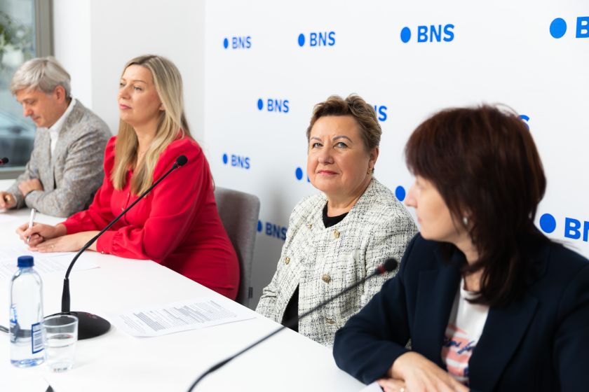 
Būtini genetiniai tyrimai ir efektyvus gydymas lietuvėms neprieinamas                