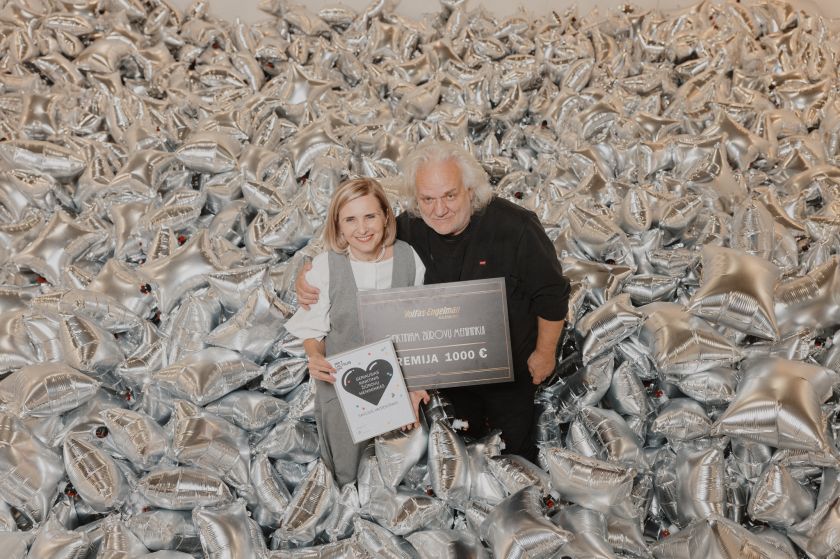 
Vilniuje baigėsi tarptautinė šiuolaikinio meno mugė: savo geriausius išsirinko ir lankytoja                