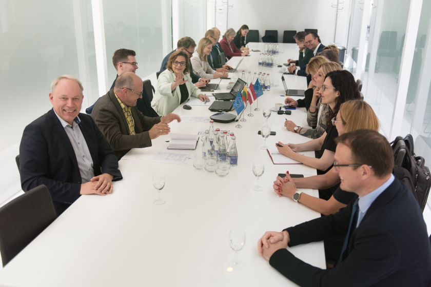 
Pažangus vėžinių susirgimų gydymas dalelių terapija – Baltijos regiono ateitis?                