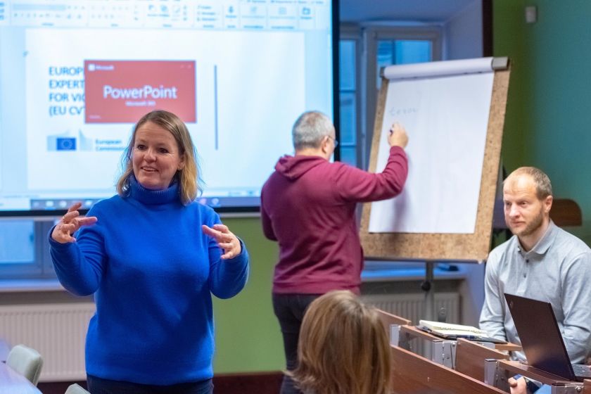 
Vilniaus universitete vyko mokymai pasirengti teikti pagalbą teroro aktų aukoms                