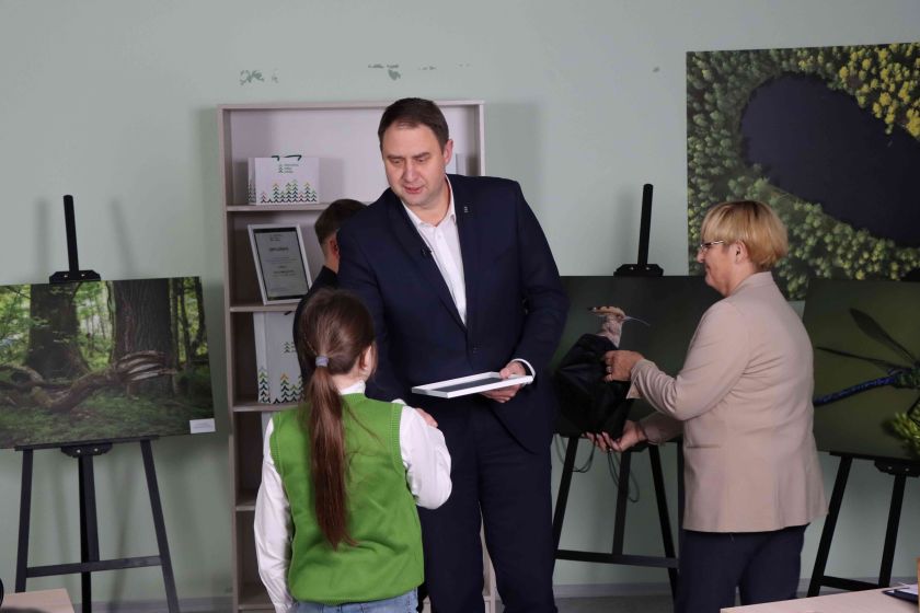 
„Augu kartu su mišku“: ugdomi fotografijos talentai                