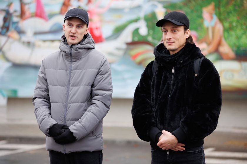 
Jonavos ligoninės sieną papuošė gyvybės pilnas paveikslas                