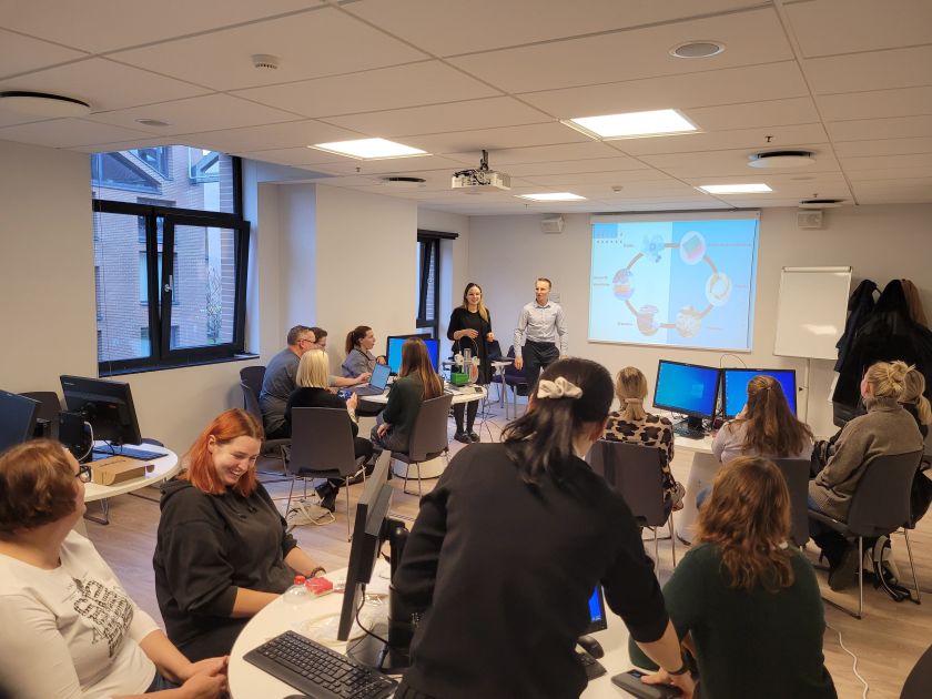 Kad 3D spausdintuvai mokyklose nedulkėtų – naujų technologijų mokosi ir mokytojai