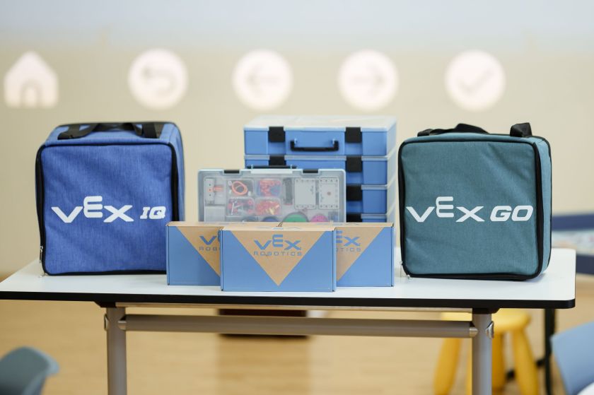 Inžinerijos ir robotikos gali mokytis 3-mečiai: edukacines technologijas siūlo Klaipėdos universiteto EDUTECH STEAM laboratorija