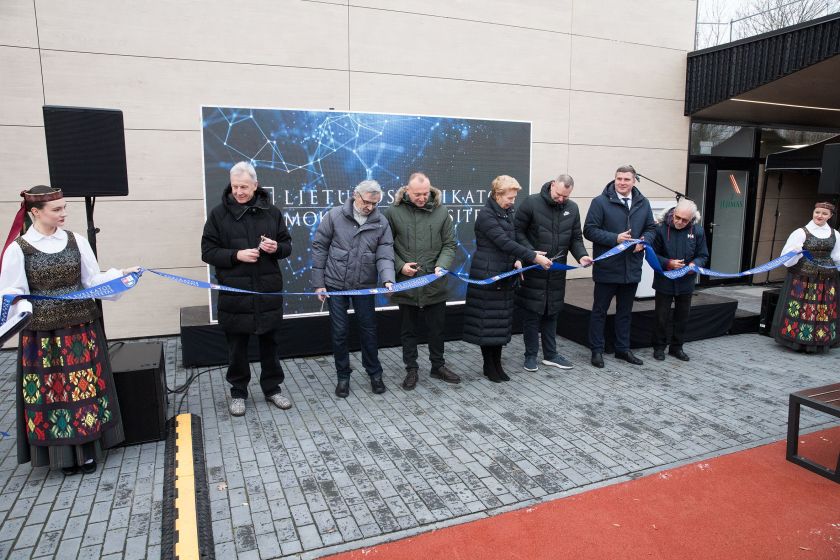 Lietuvos sveikatos mokslų universitete atidarytas naujas lauko sporto kompleksas