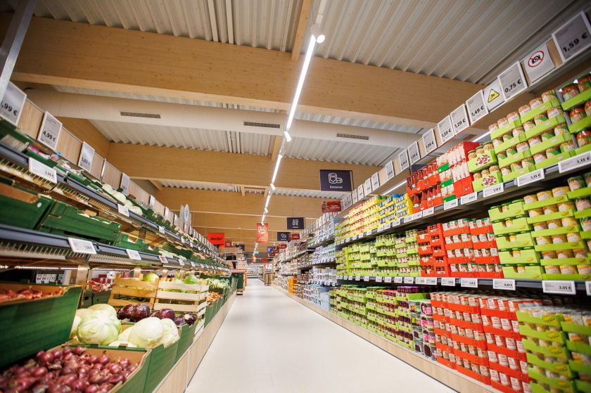 „Lidl“ atidarė antrąją medinės konstrukcijos parduotuvę Lietuvoje