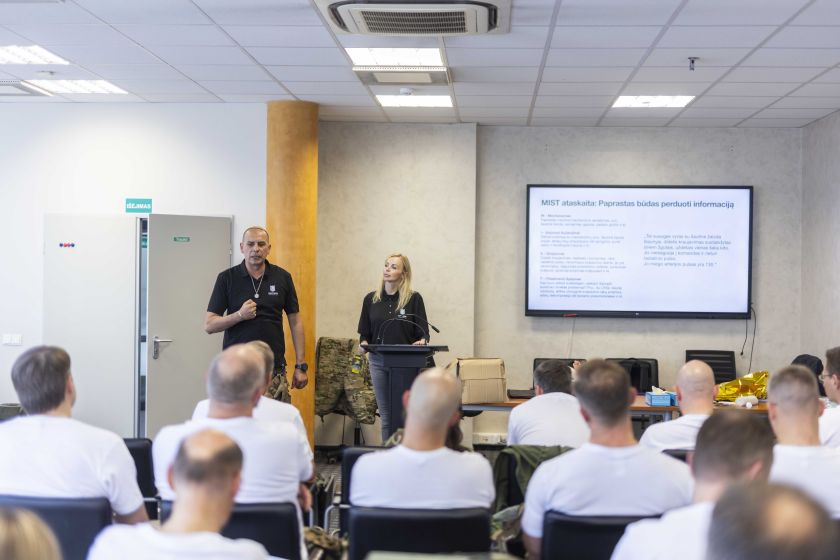 Alpinistas S. Damulevičius dalijasi įspūdžiais iš visuomenininkų organizuoto komendantūros kurso: kalnai ir karinės pratybos – daugiau bendro, nei atrodo