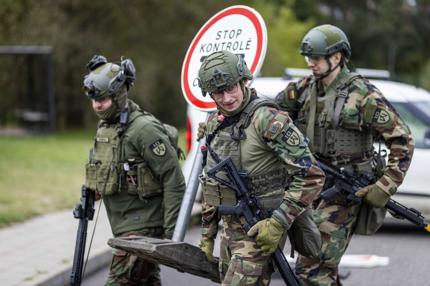 Alpinistas S. Damulevičius dalijasi įspūdžiais iš visuomenininkų organizuoto komendantūros kurso: kalnai ir karinės pratybos – daugiau bendro, nei atrodo