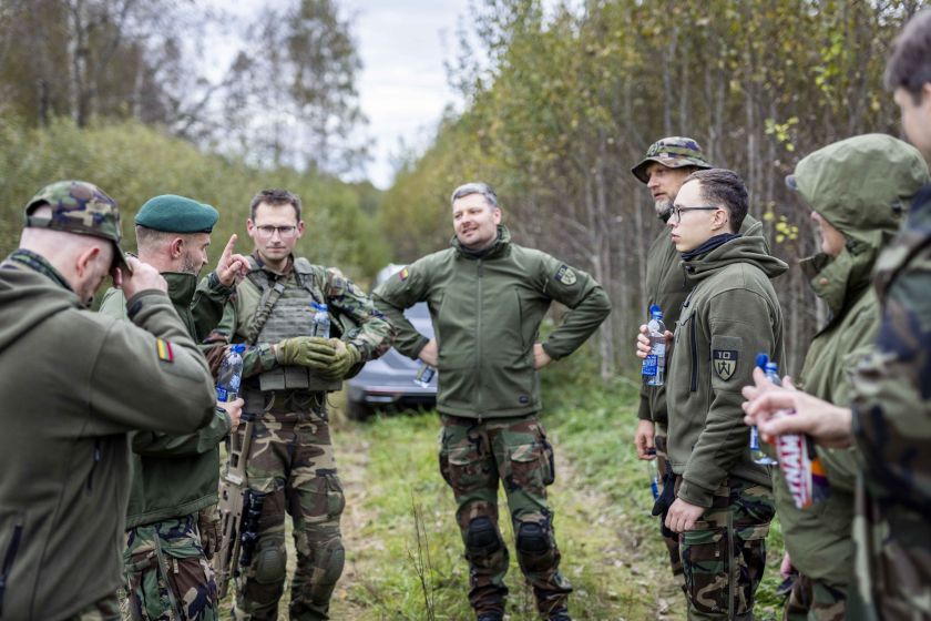 Alpinistas S. Damulevičius dalijasi įspūdžiais iš visuomenininkų organizuoto komendantūros kurso: kalnai ir karinės pratybos – daugiau bendro, nei atrodo