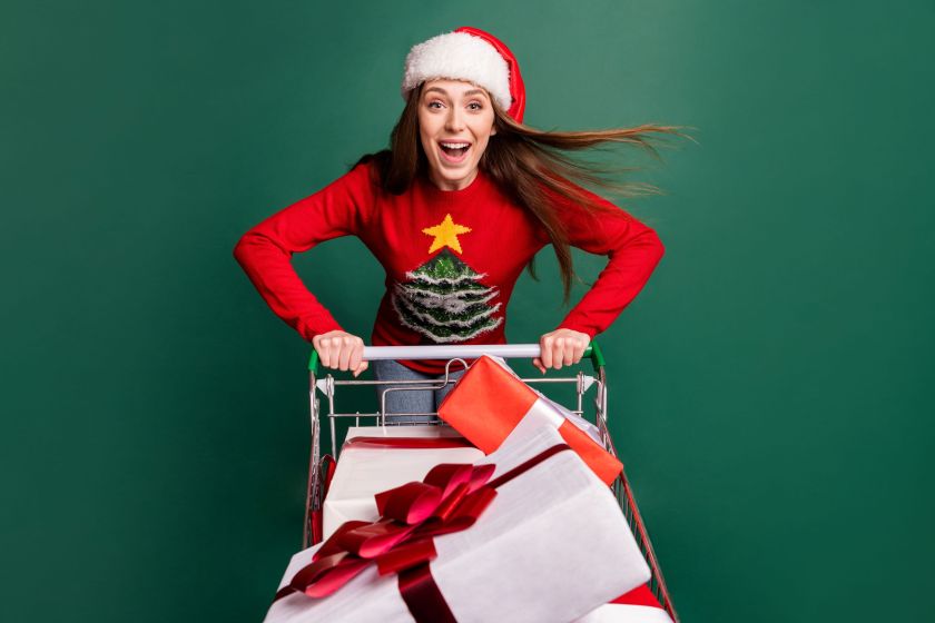 Didiesiems išpardavimams prasidėjus, džiugias emocijas keičia stresas: atskleidė, kaip planuoti pirkinius, kad šventės nebūtų finansiškai skaudžios