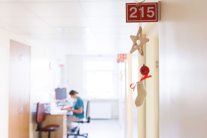 Šiltos Kalėdos Jonavos ligoninėje: kviečia gimdyti saugiai ir patogiai