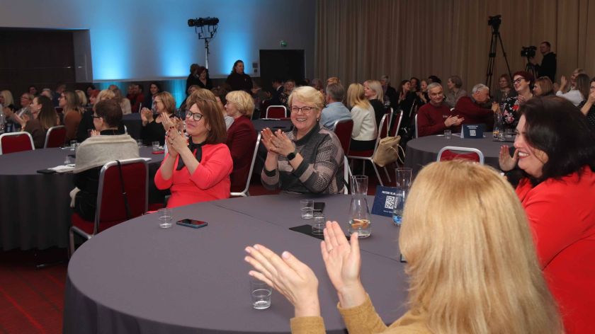 Konferencijos „Švietimas. Tik į priekį?!“ dalyviai: mokytojo profesijos prestižui reikia pinigų, o ne žodžių