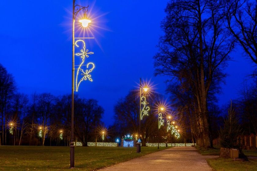 Kalėdinis Rokiškio atvirukas – nuo prekymečių iki kalėdaičio